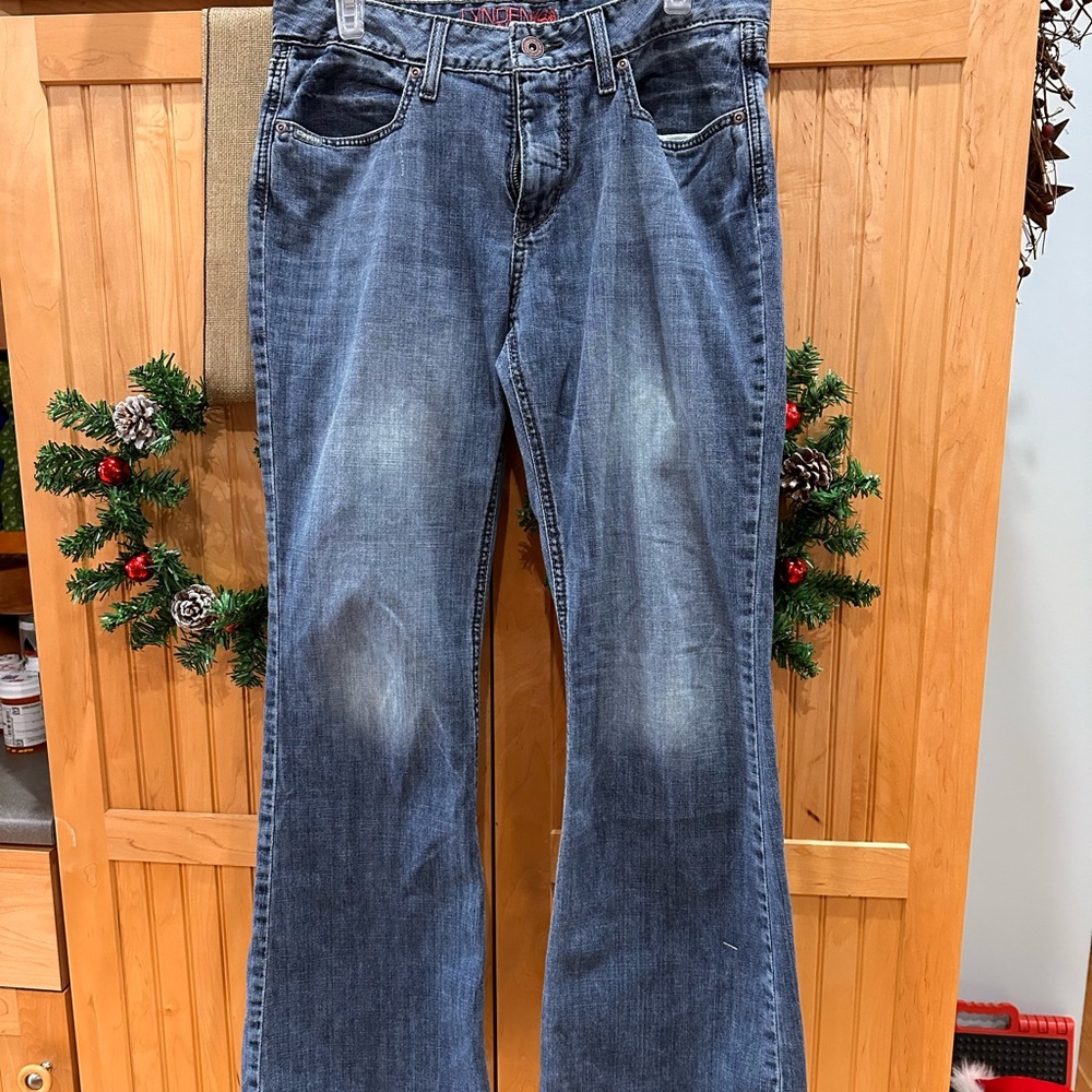 Cinch jeans 29/7 R excellent shape. No holes
